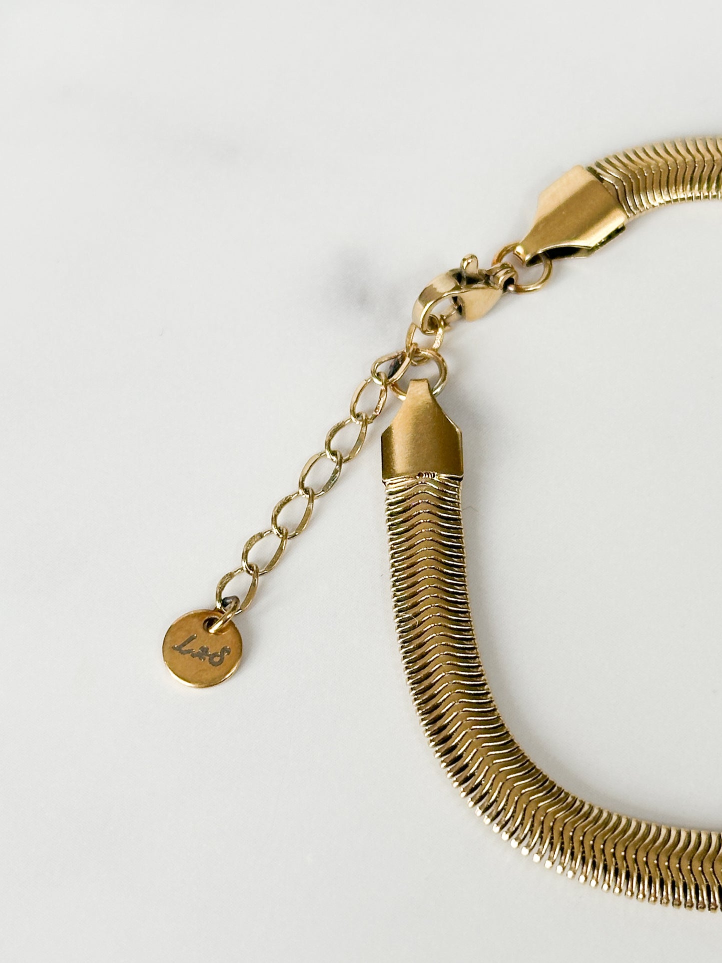 Shelly Bracelet