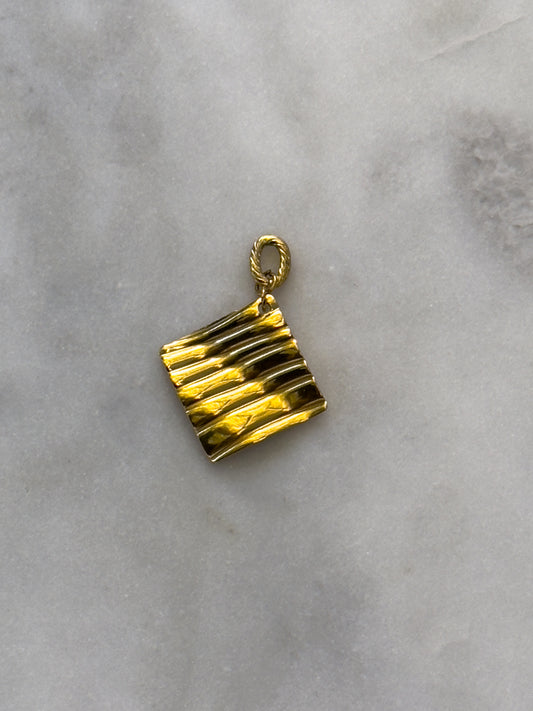 Ribbed Square Charm